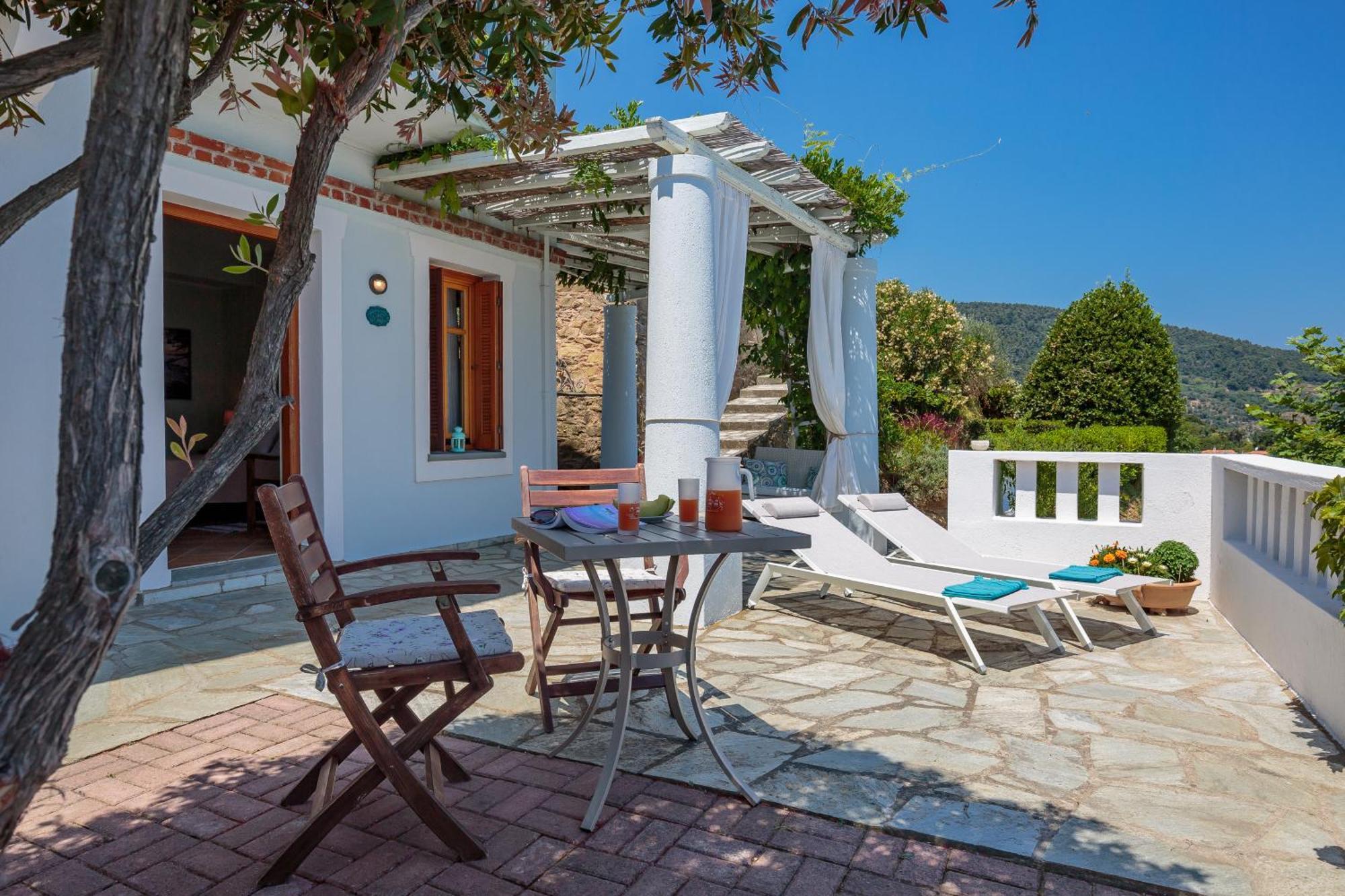 Stolios Apartment Skopelos Town Exterior photo